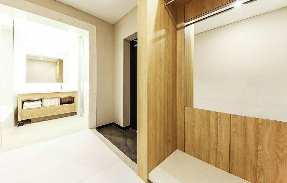 Time Square Hotel Junior Suite 4