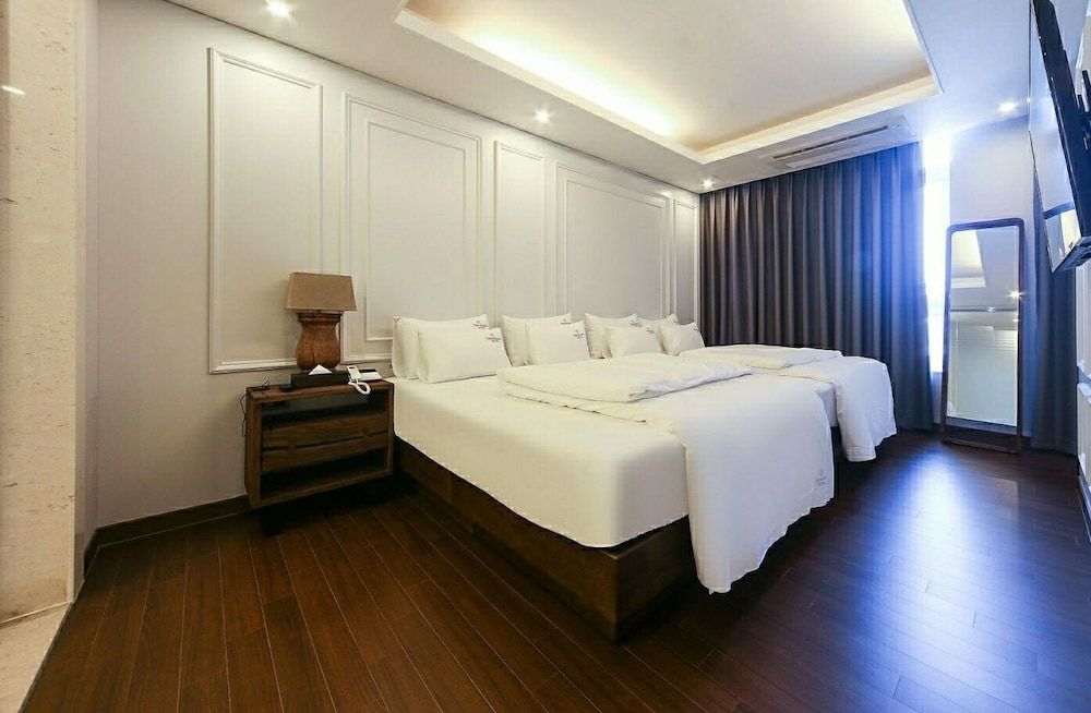 Time Square Hotel Royal Suite 4