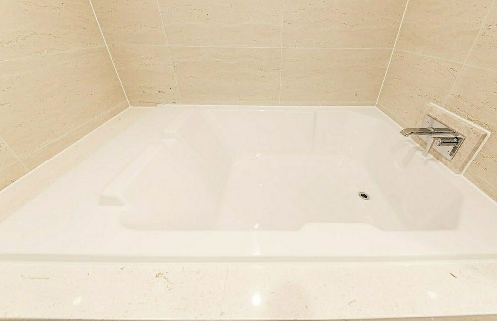 Time Square Hotel Junior Suite 5