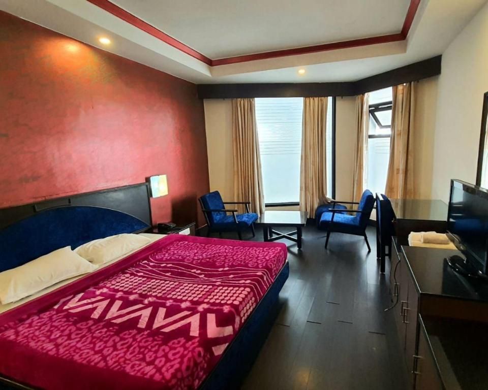 Drive Inn Deluxe Room 4