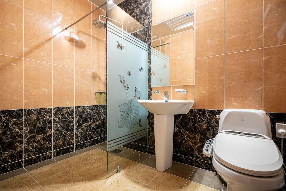 F-one Hotel Standard Double Room 4