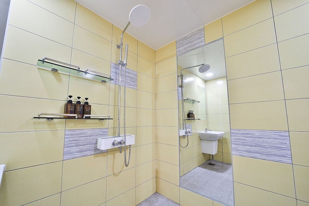 Hotel Yeogiuhtte Gumi Indong 2nd Branch Deluxe Room 9