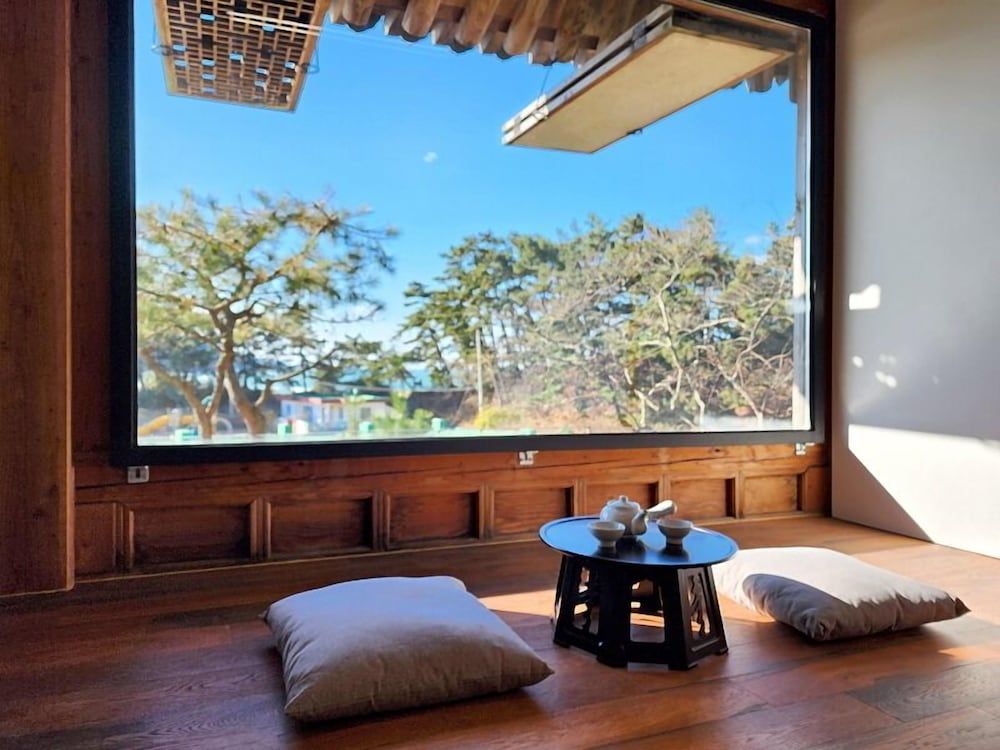 Hotelarrive taean tiann hanokbeachresort [Yun-seul]Traditional Hanok Two-bedroom Luxury Suite: Ocean View 12