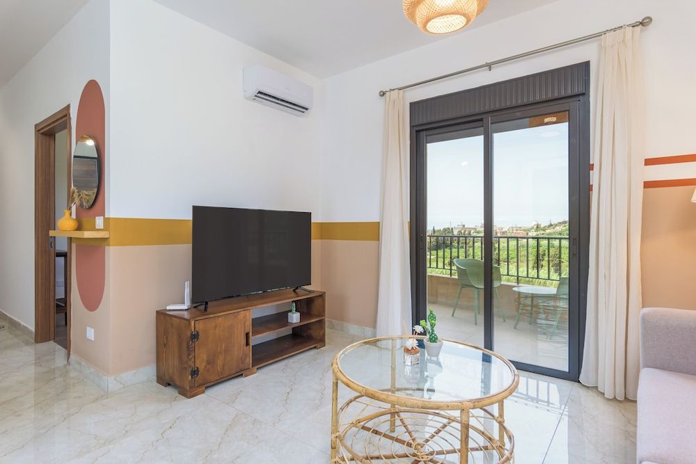 Glow Studios & Apartments in Batroun Glow 31 24