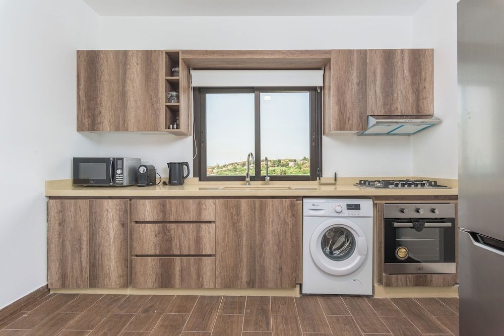 Glow Studios & Apartments in Batroun Glow 31 16