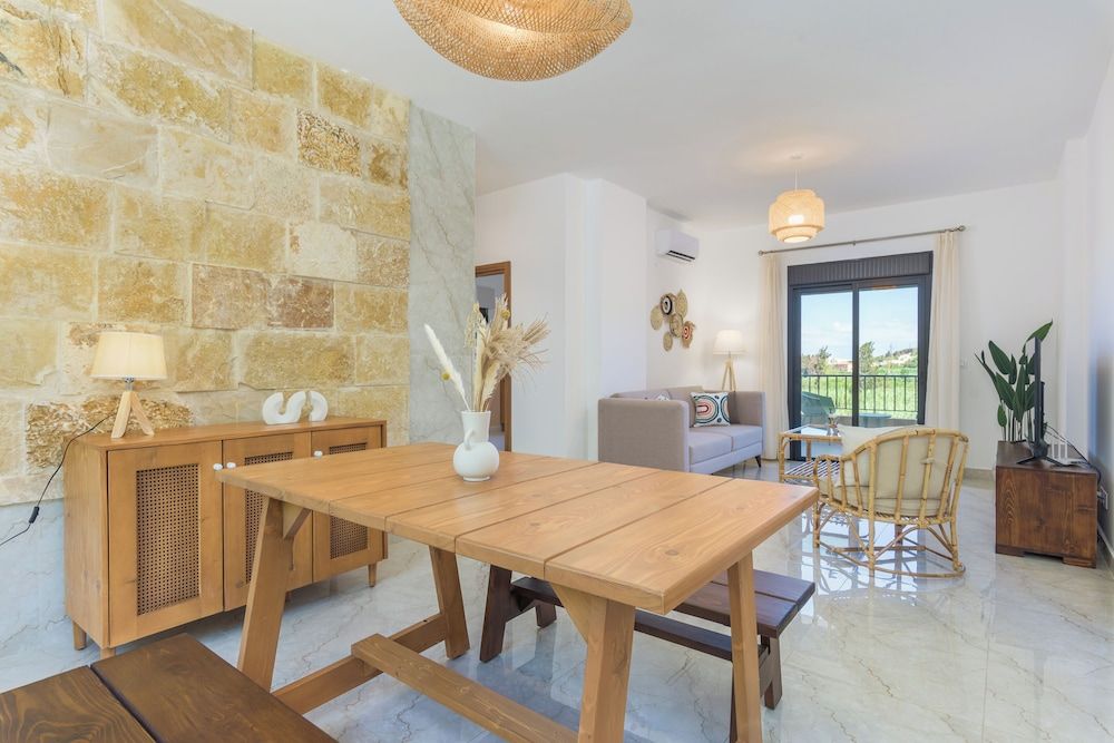 Glow Studios & Apartments in Batroun Glow 12 11