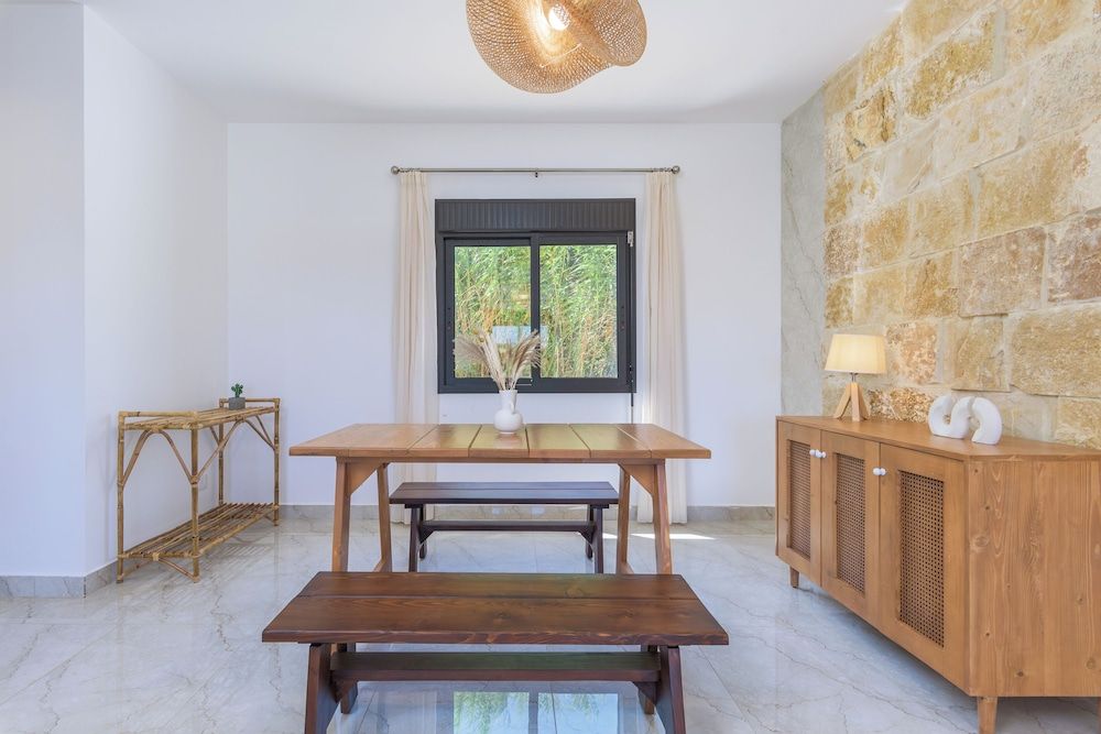 Glow Studios & Apartments in Batroun Glow 12 10