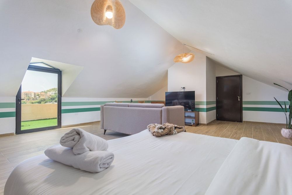 Glow Studios & Apartments in Batroun Glow 42 3