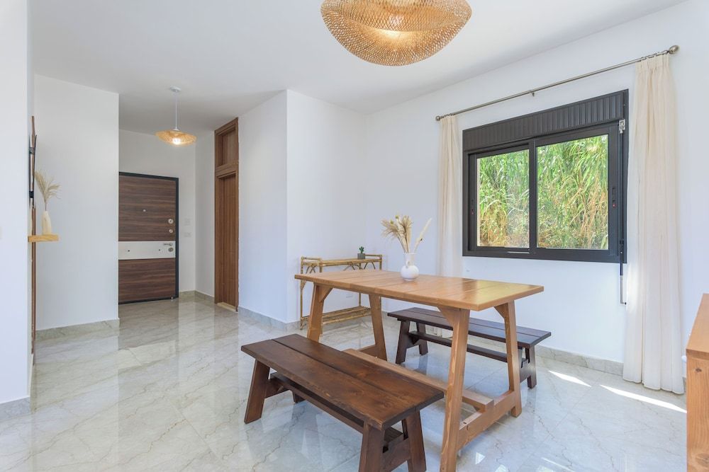 Glow Studios & Apartments in Batroun Glow 12 13