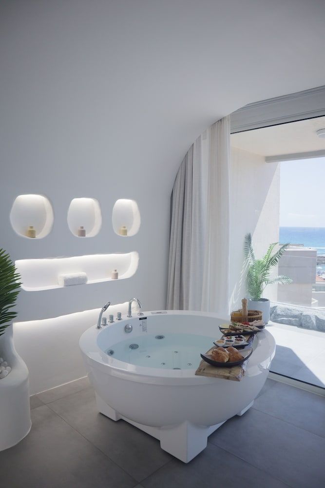 Aqualand Hotel & Resort Deluxe Double Room, Balcony, Sea View 2