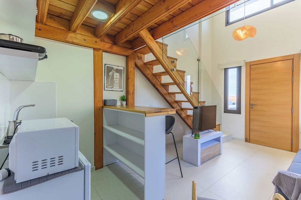 Sea Lofts-Kfar Abida Oceanfront Retreats Sea Loft 2 11