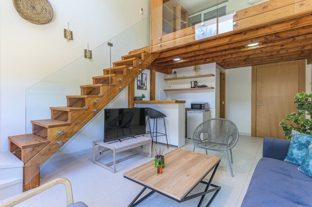 Sea Lofts-Kfar Abida Oceanfront Retreats Sea Loft 4 15