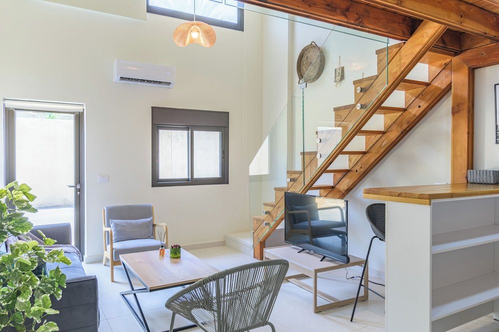 Sea Lofts-Kfar Abida Oceanfront Retreats Sea Loft 4 10