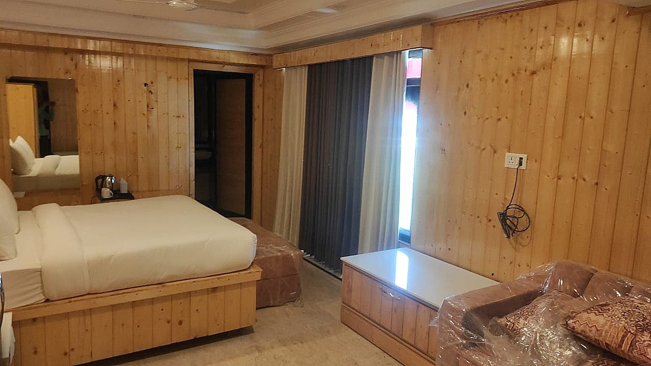 Super Deluxe Room