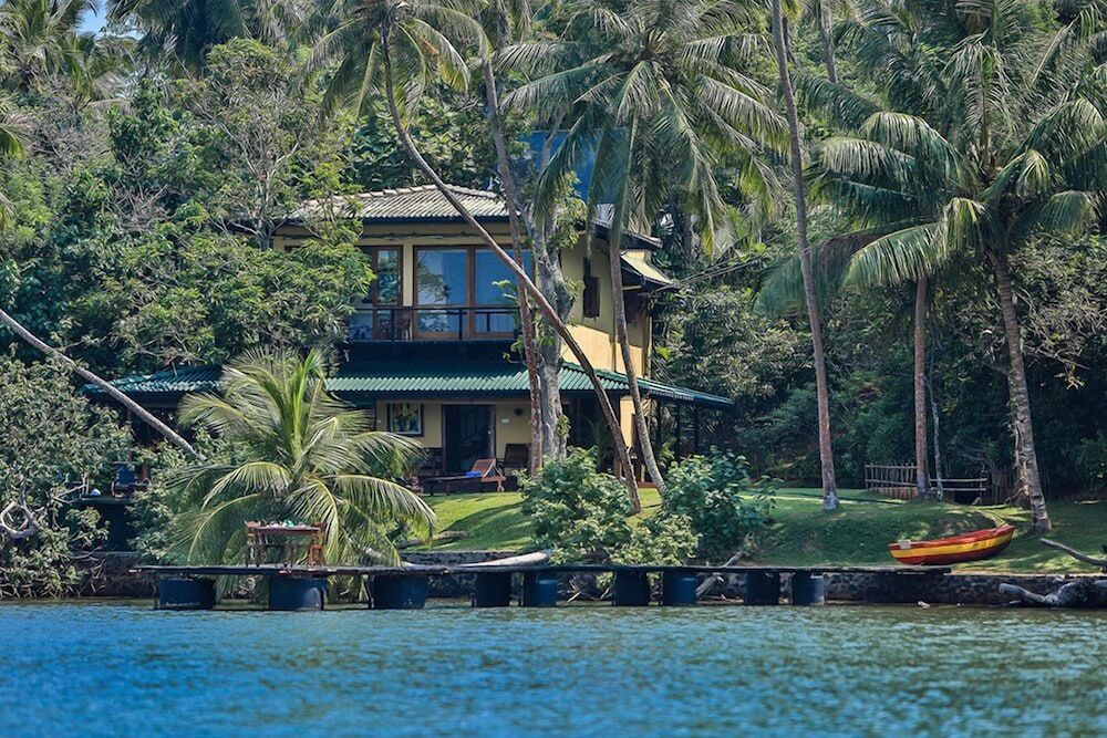 Exclusive Villa, Lake View