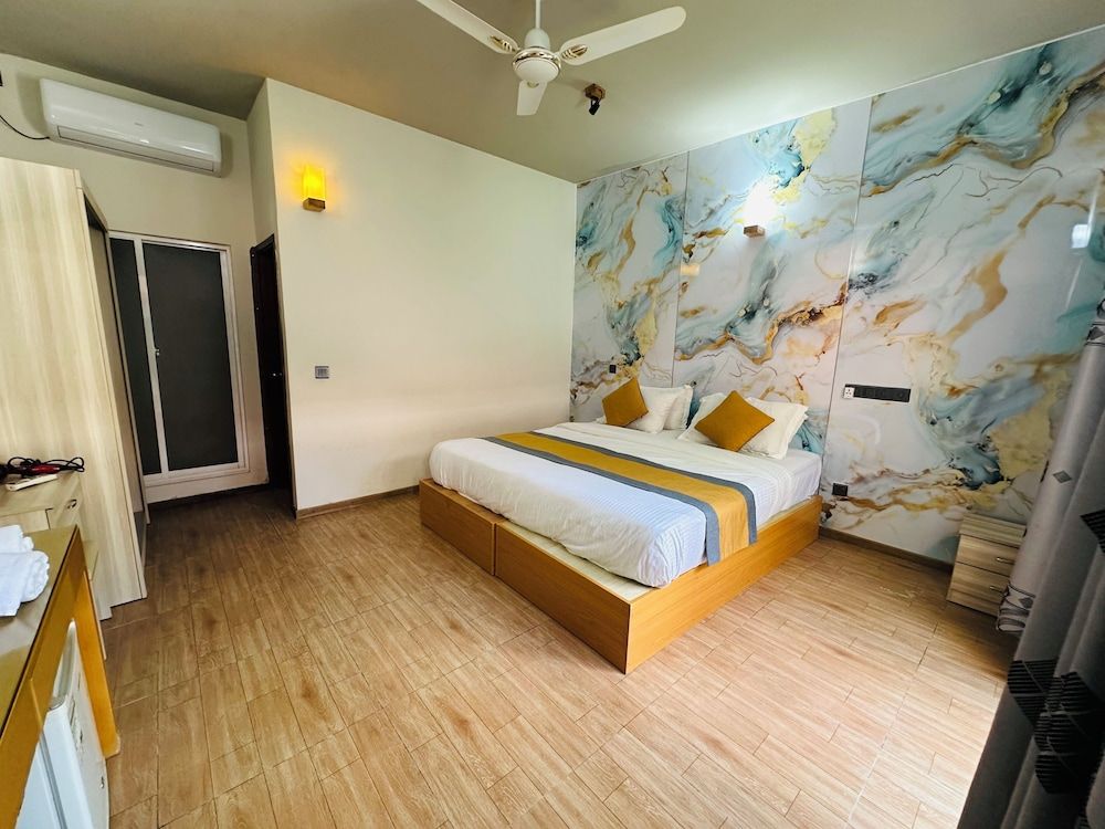 LA CASA VILLA Deluxe Double Room, Garden View 5