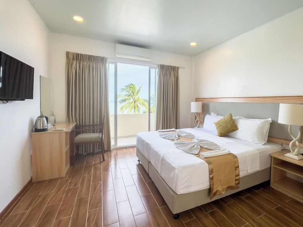 Rehendhi Villa Deluxe Double Room, Balcony, Sea View 3