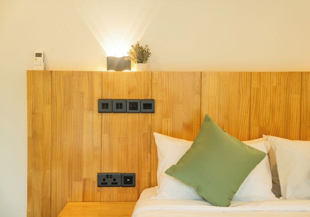 Blissview Maldives Deluxe Triple Room, Sea View 2