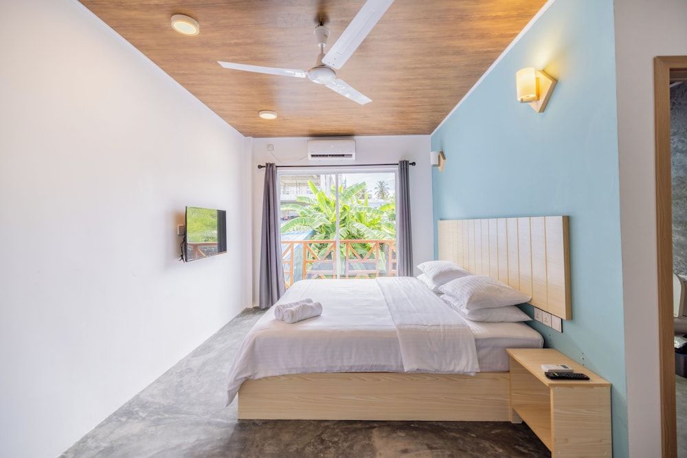 Bibee Surf Deluxe Double or Twin Room, City View 3