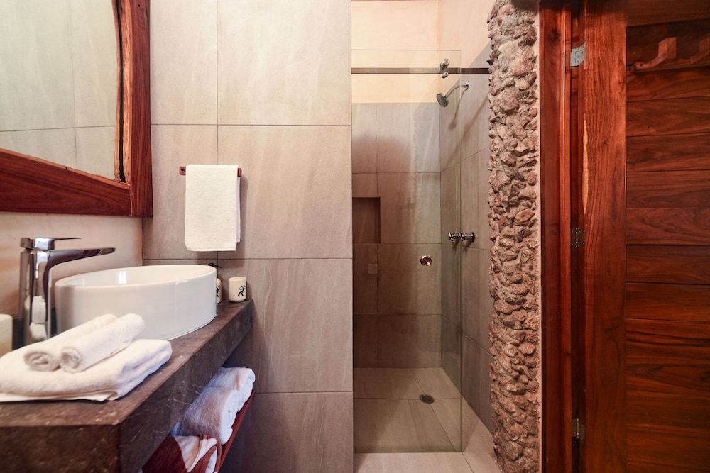 Mero Mero Hotel Romantic Room, City View 12