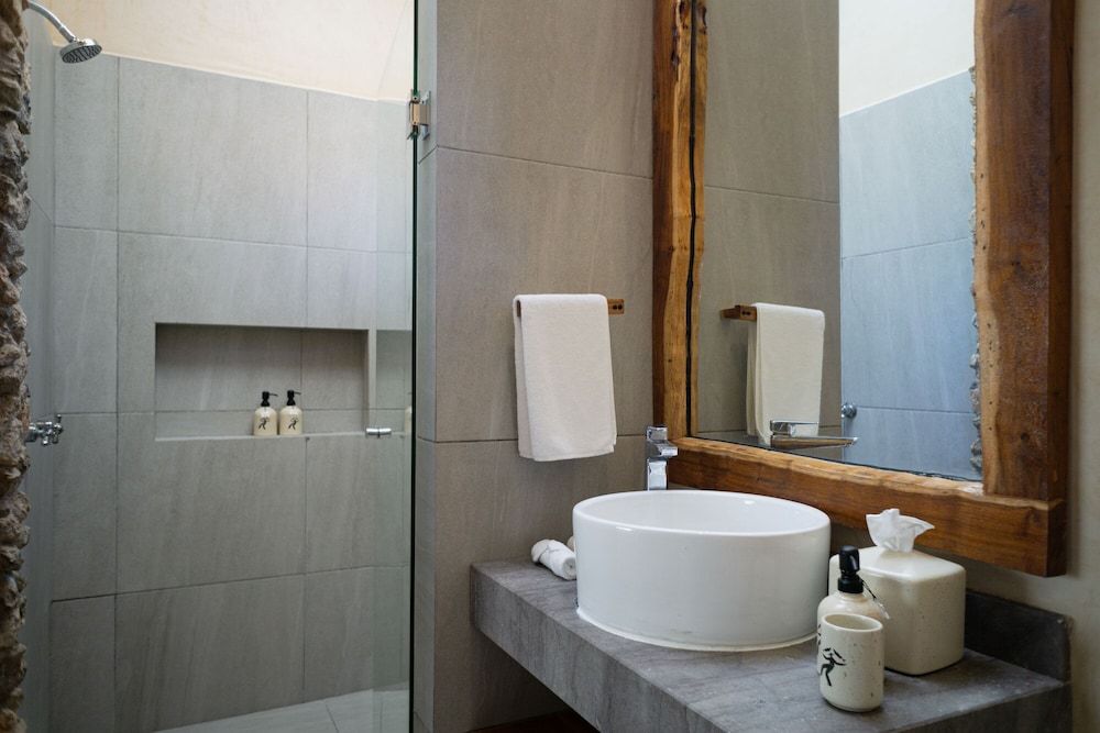 Mero Mero Hotel Romantic Room, 1 King Bed 10