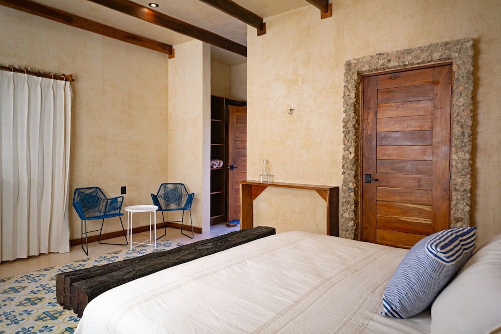 Mero Mero Hotel Romantic Room, 1 King Bed 5