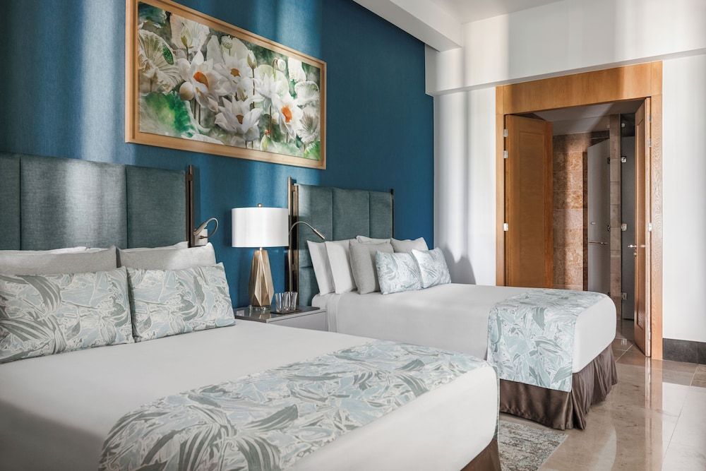 One-Bedroom Suite Twin