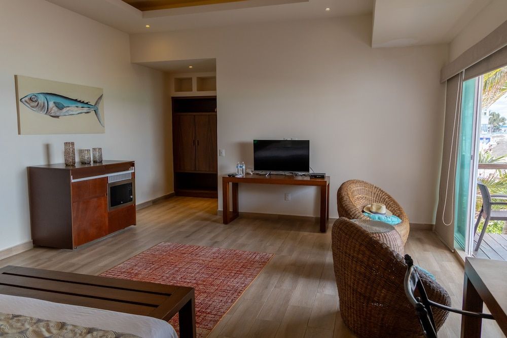 La Palma Beachfront - Self Check In Junior Double Room, Balcony 12