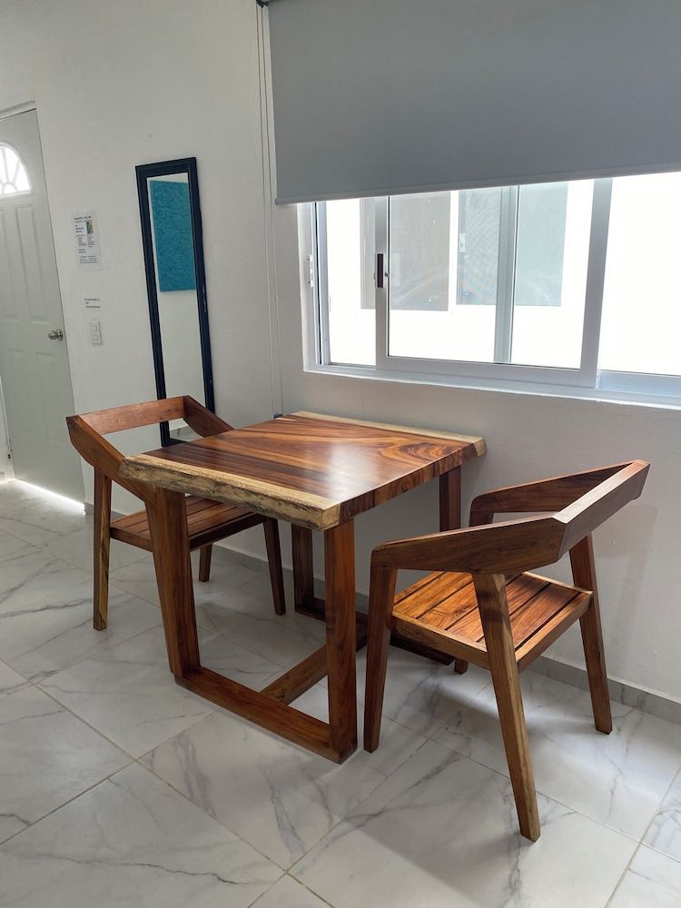 Casa Colibrí El Cuyo Family Room 8