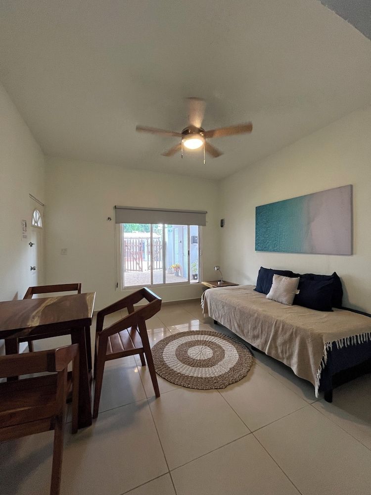 Casa Colibrí El Cuyo Family Apartment 10