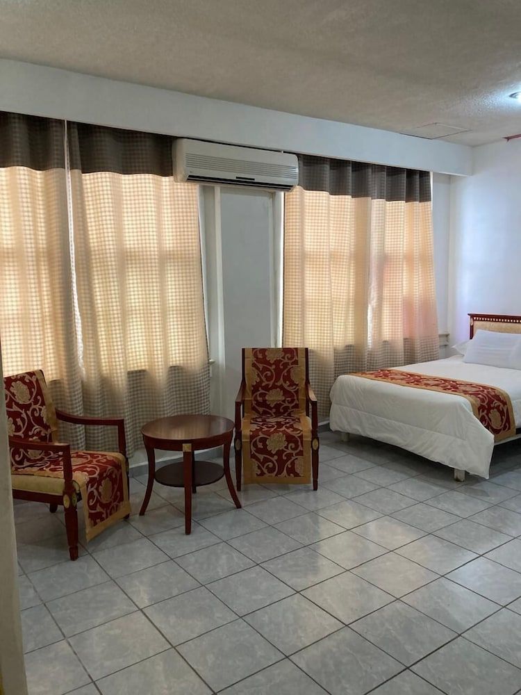 Hotel Mandarin Standard Double Room 5