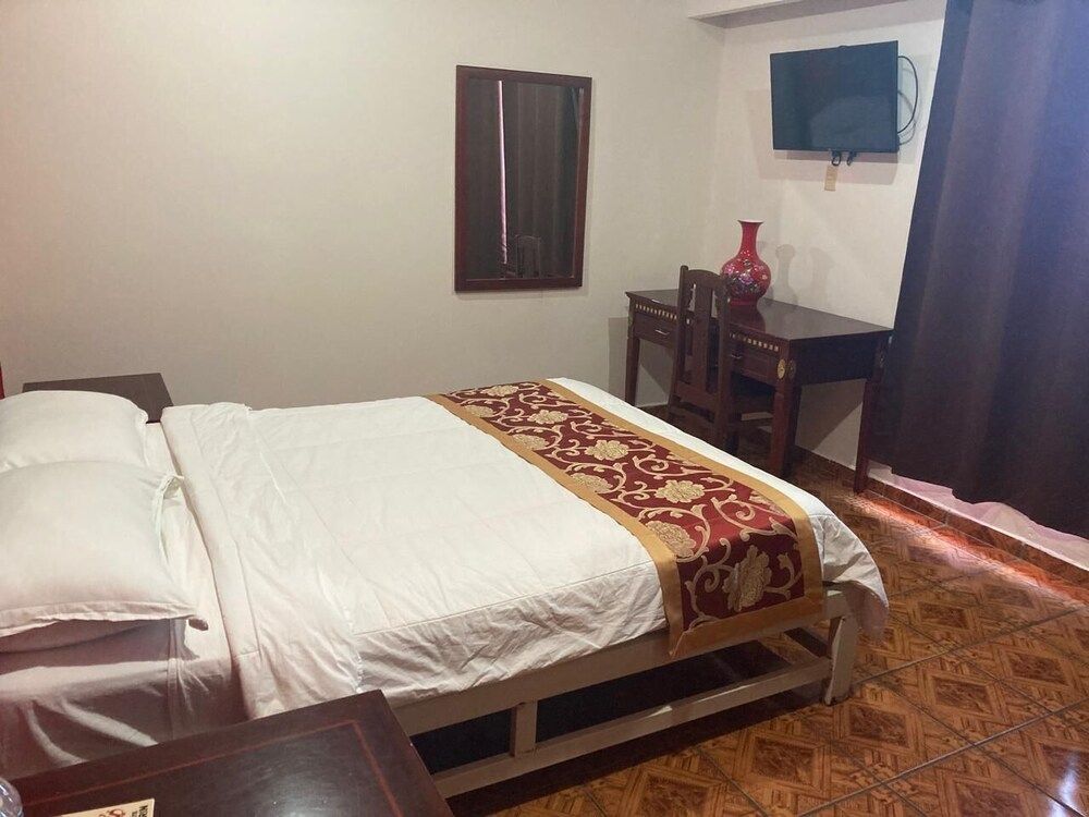 Hotel Mandarin Standard Single Room, City View 5