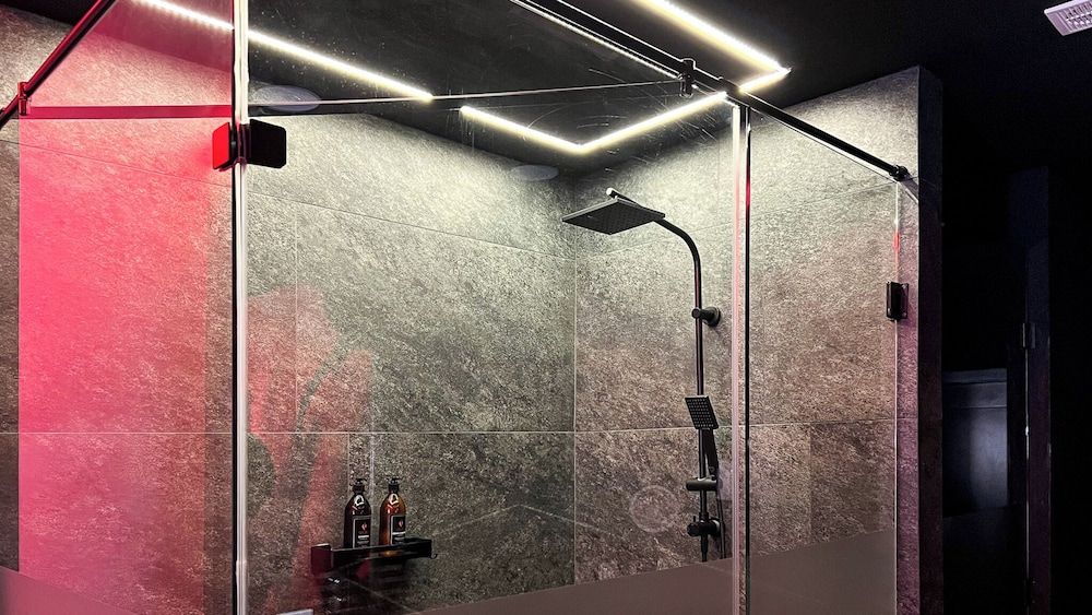 Motel Boutique Qatro Grand Room 6