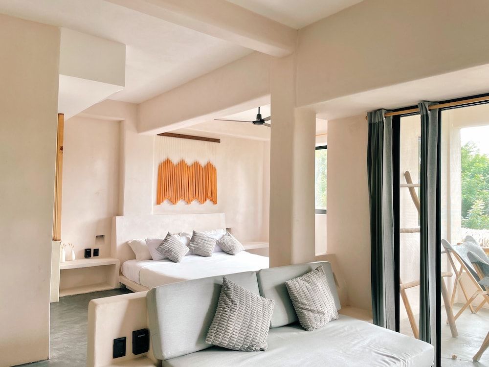 Casa Leah Puerto Escondido Premium Loft, 1 Queen Bed, Air conditioning, Partial Ocean View 2