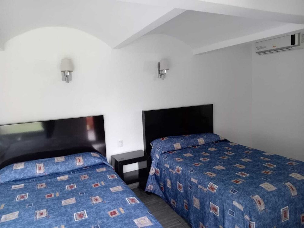 HOTEL PUNTA GALERIA Basic Double Room 12