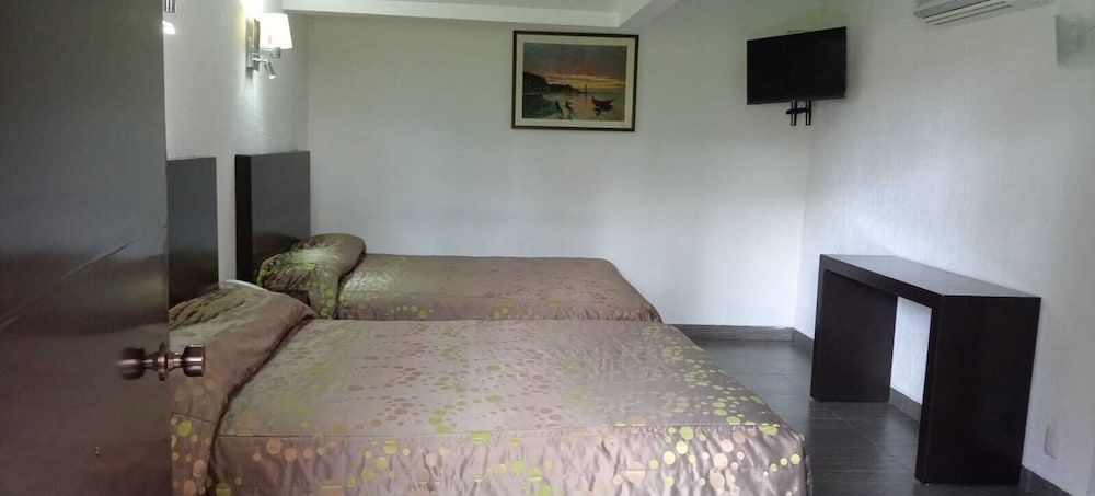 HOTEL PUNTA GALERIA Basic Double Room 13