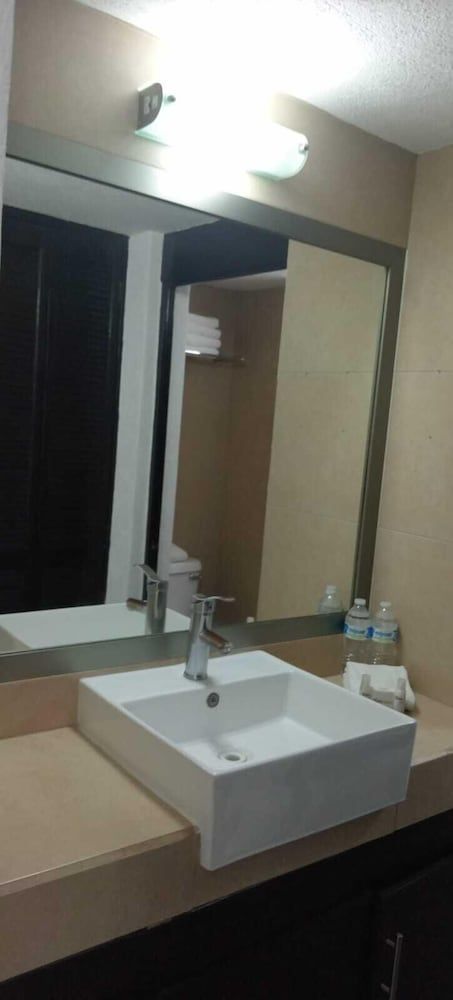 HOTEL PUNTA GALERIA Basic Double Room 23