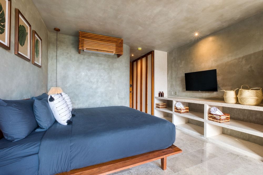 Deluxe Studio, Balcony