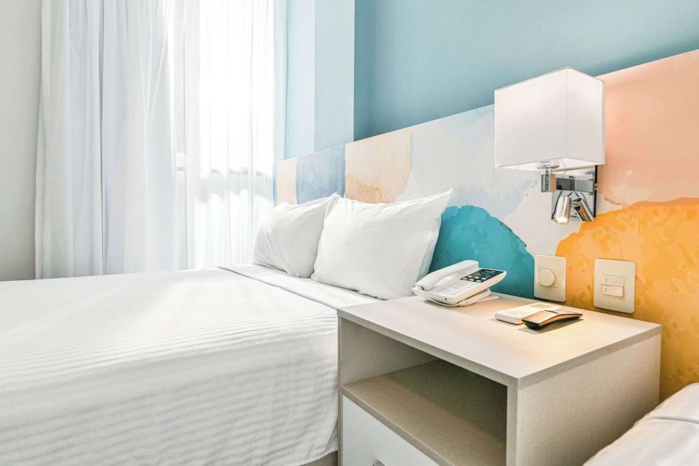 Vista Express Guadalajara Expo SureStay Collection by BW Standard Room, 2 Double Beds, Non Smoking 5