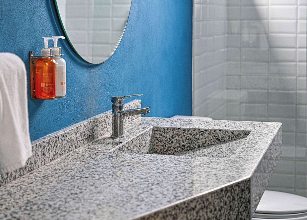 Vista Express Guadalajara Expo SureStay Collection by BW Suite, 1 King Bed, Non Smoking, Kitchenette (Living Room;with Sofabed) 5