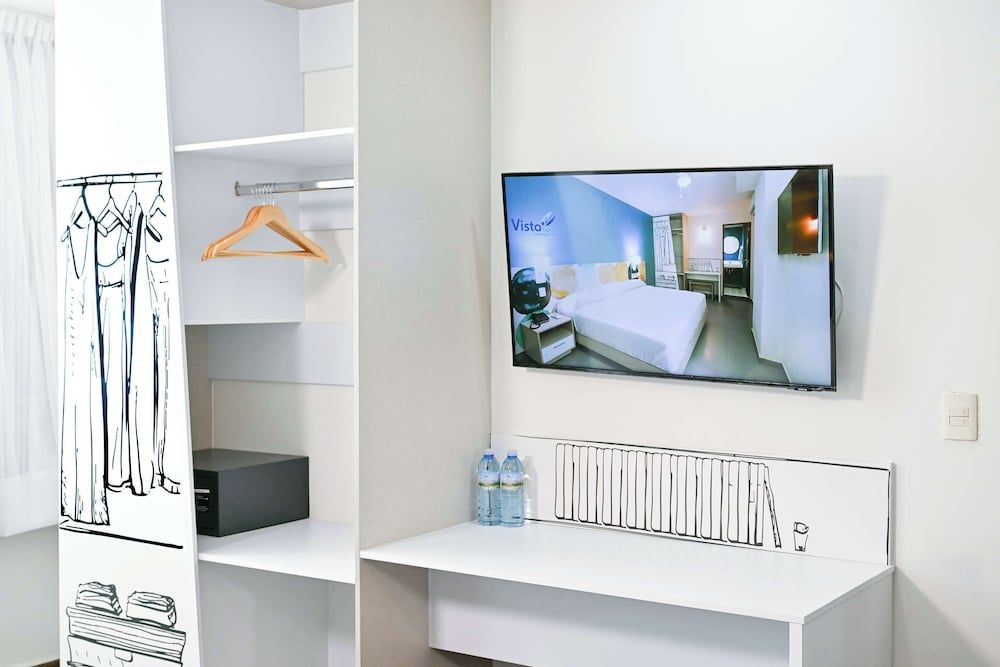 Vista Express Guadalajara Expo SureStay Collection by BW Standard Room, 2 Double Beds, Non Smoking 4