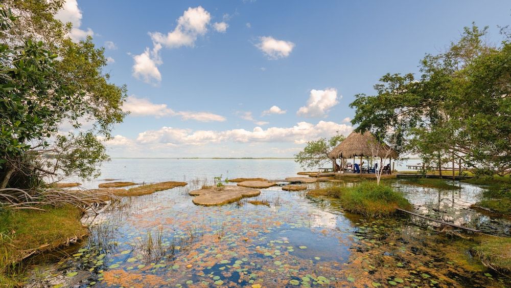 Azulea Bacalar Hotel & Spa - Lagoon Front Deluxe Double Room, 2 Double Beds, Balcony, Lake View 23