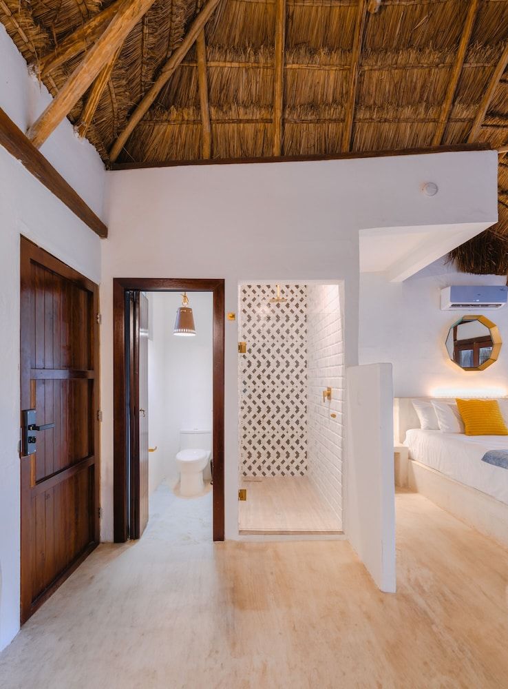 Azulea Bacalar Hotel & Spa - Lagoon Front Deluxe Room, 1 King Bed, Balcony, Lagoon View 20