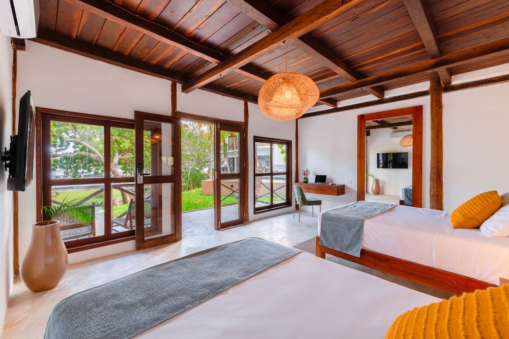 Azulea Bacalar Hotel & Spa - Lagoon Front Deluxe Double Room, 2 Double Beds, Balcony, Lake View 7