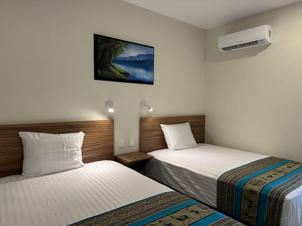 Oneiro Suites Standard Double Room, 2 Queen Beds, Non Smoking, Courtyard View 3