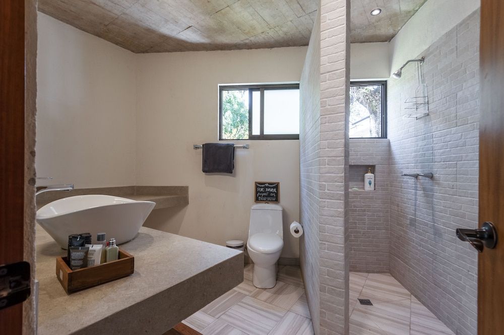 Casa con amplia terraza y jacuzzi Family House 16