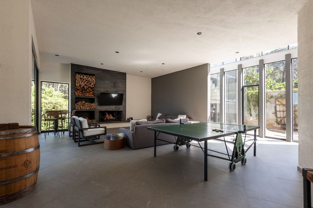 Casa con amplia terraza y jacuzzi Family House 9