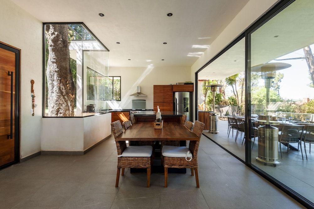 Casa con amplia terraza y jacuzzi Family House 12