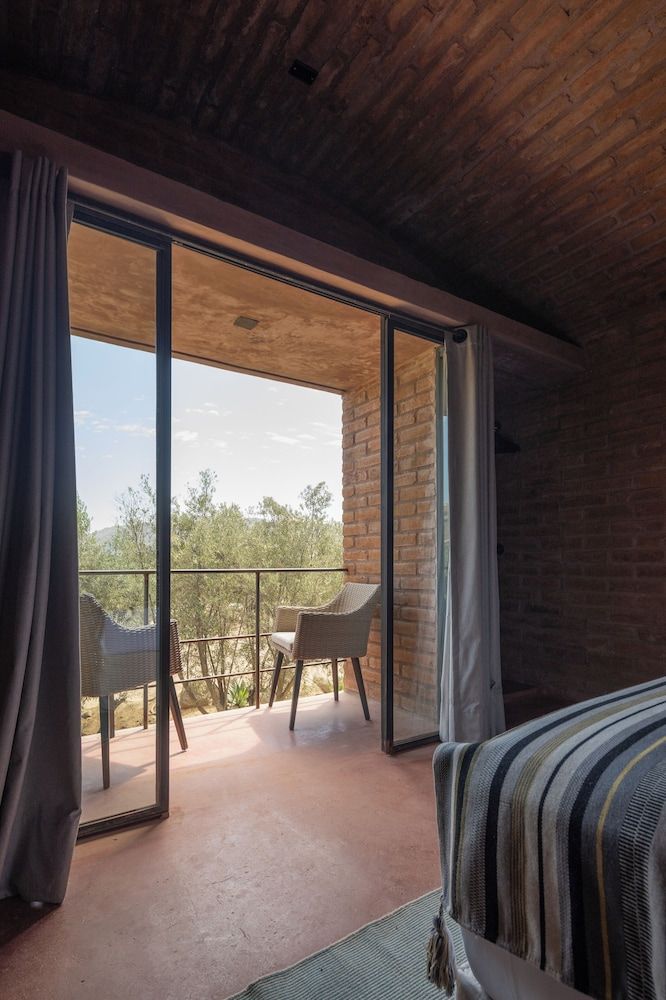 Bruma Wine Resort Atico Suite - Mercado Bruma - No Pool & Gym Access 6