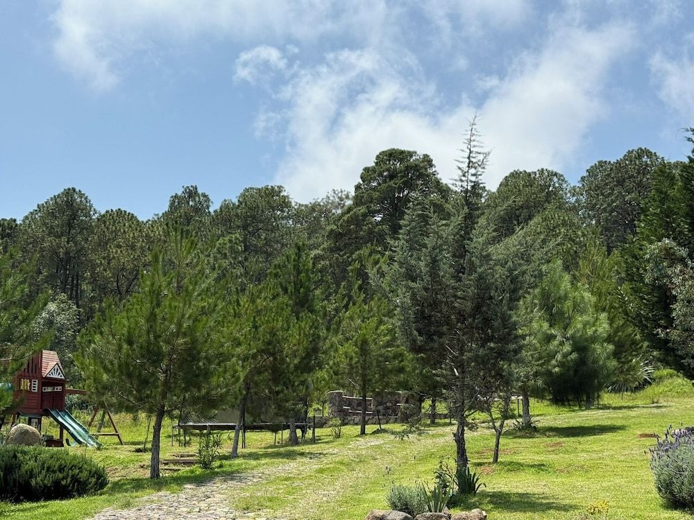 Cabañas Santa Fe Tapalpa Traditional Cabin 25